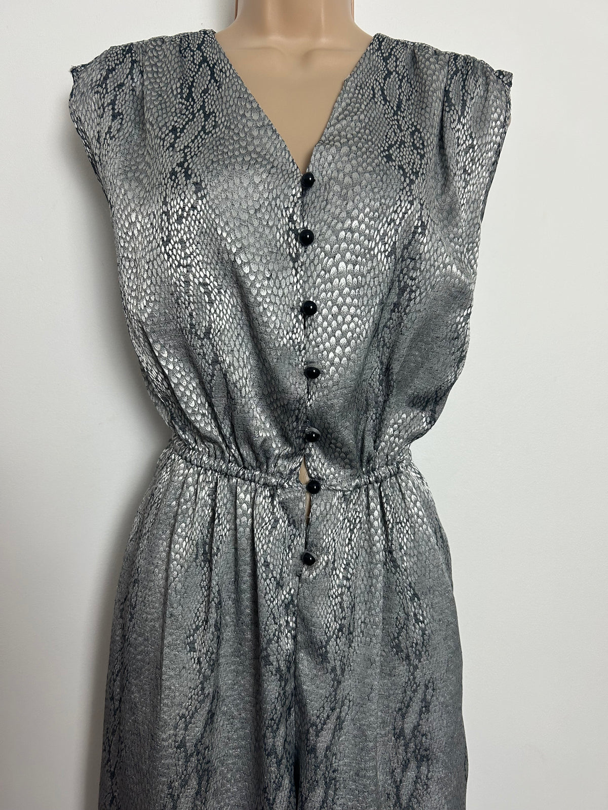 Vintage 1980s Size 8-10 Shimmery Silver & grey Snake Skin Print Cropped Tapered Leg Jumpsuit