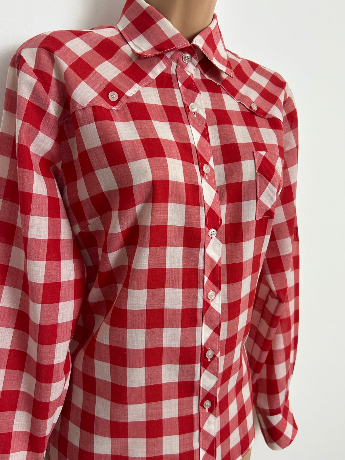 Vintage 1970s Size 14-16 Red & White Check Print Cotton Mix Long Sleeve Shirt