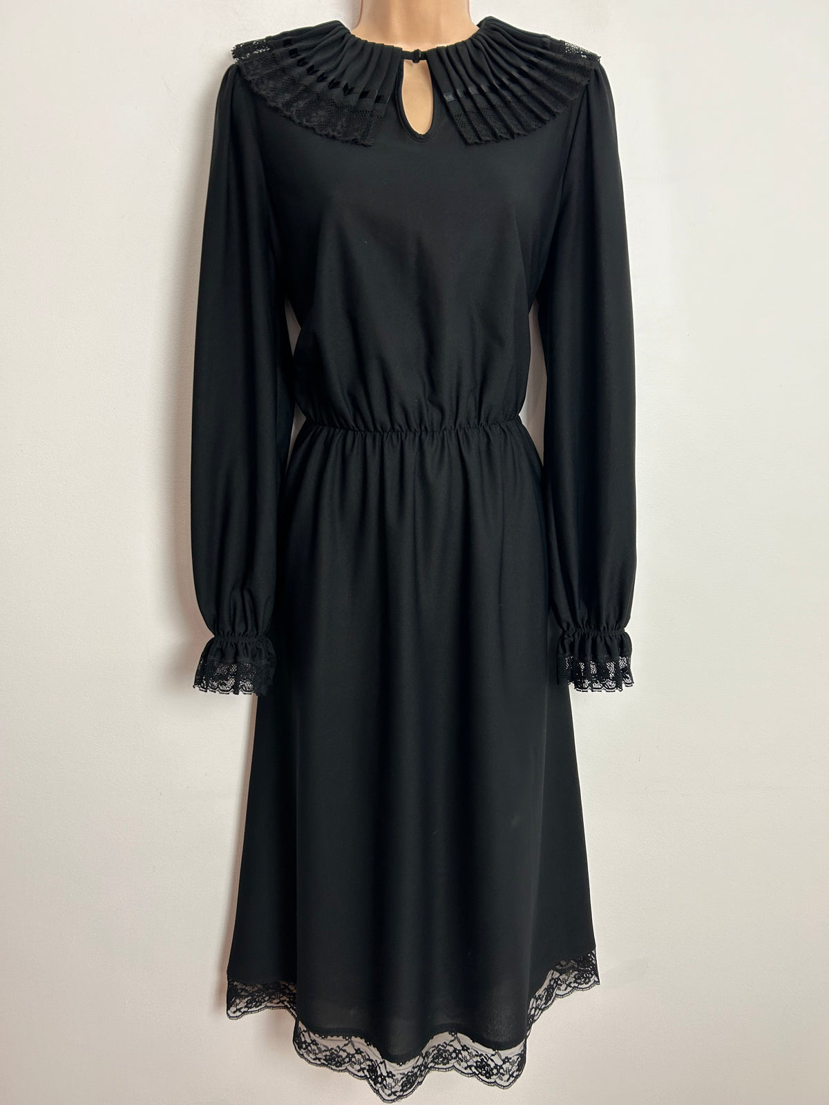 Vintage 1980s ST MICHAEL UK Size 12-14 Black Pleated Lace & Ribbon Trim Collar Long Sleeve Day Dress
