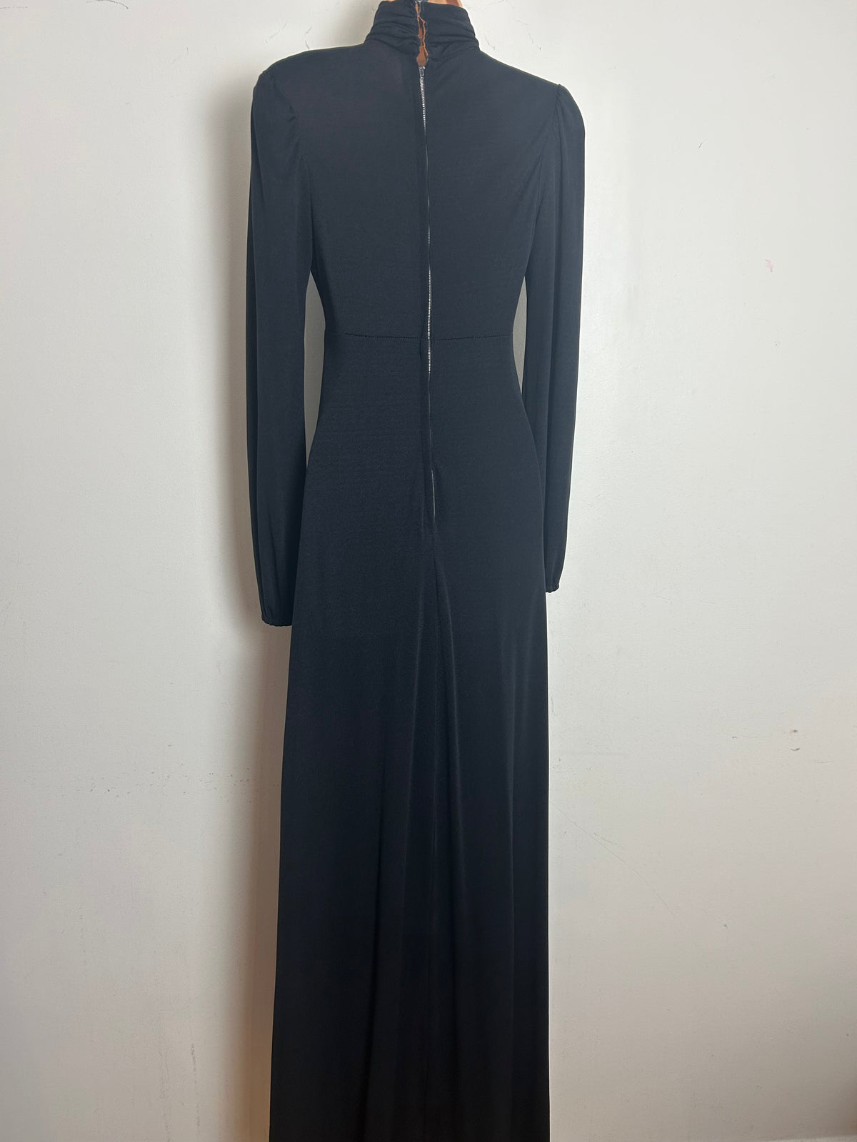 Vintage 1970s ZANIE Size 6-8 Black Long Sleeve Turtle Neck Keyhole Long Sleeve Maxi Dress