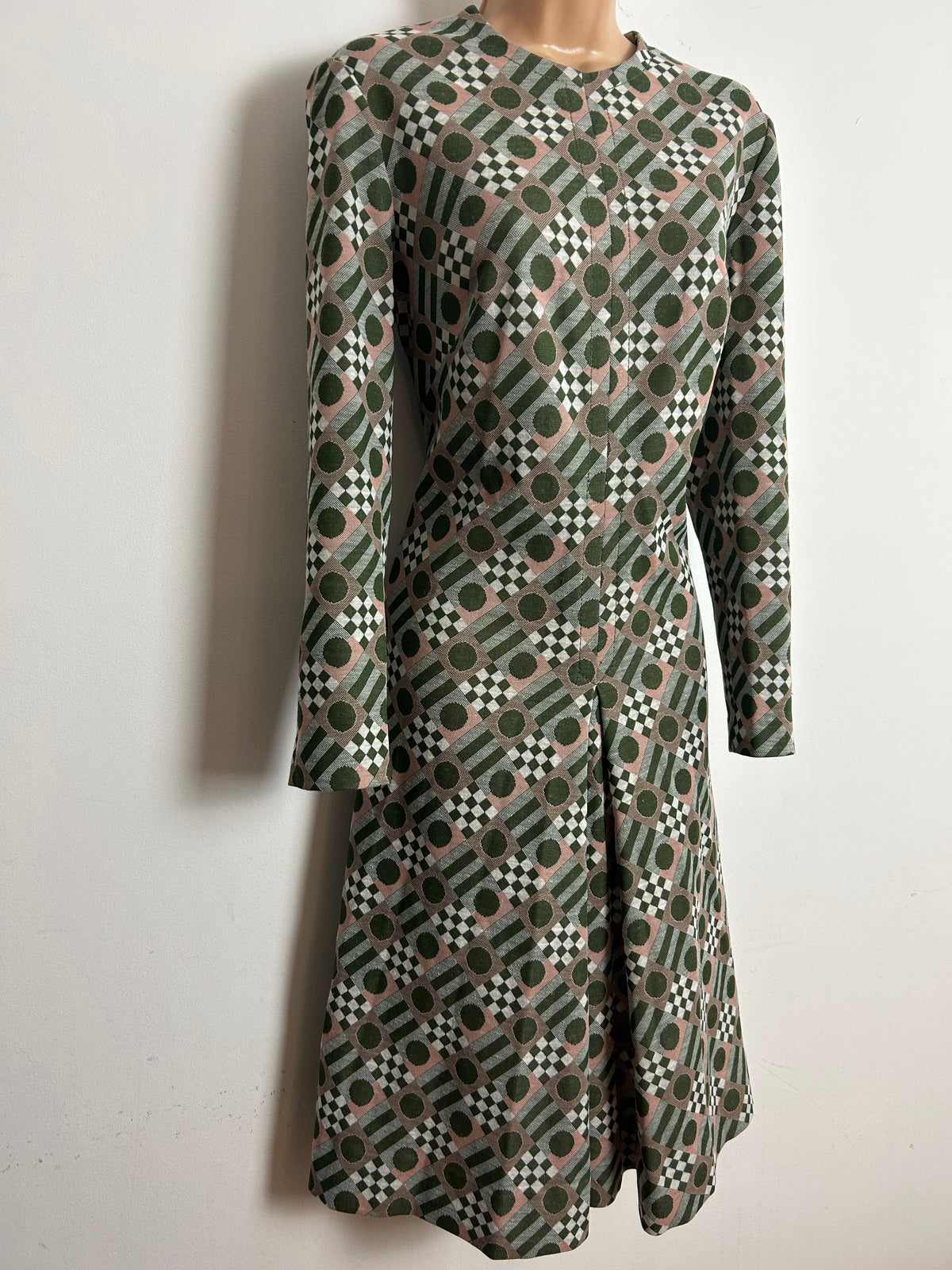 Vintage 1960s DUCHESSE ANNE Size 14-16 Green &  Pink Check & Circle Print Mod Shift Dress