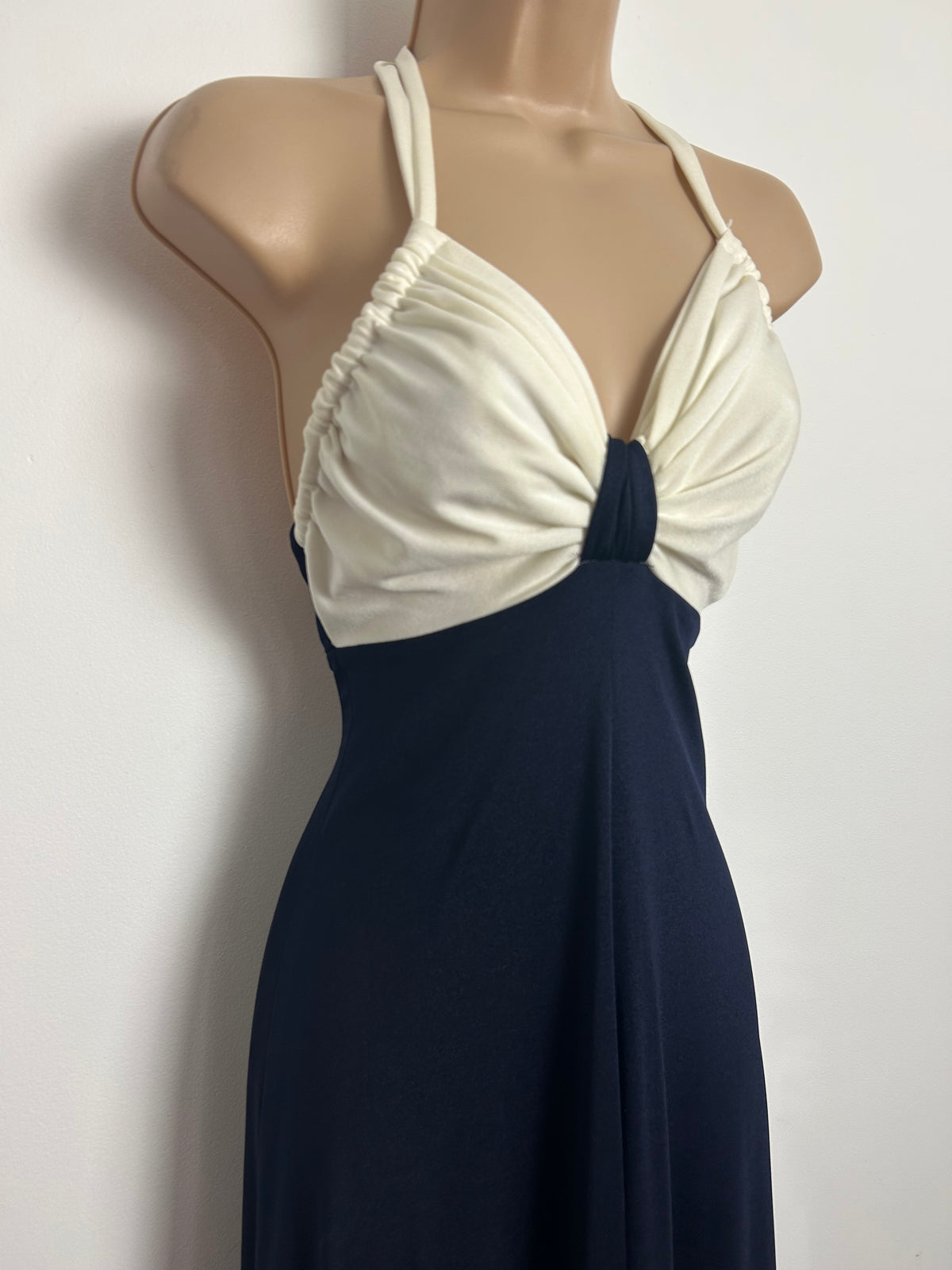 Vintage 1970s JOHN MARKS BY ANNE TYRRELL Size 6 Navy Blue & Cream Halter Summer Occasion Maxi Dress