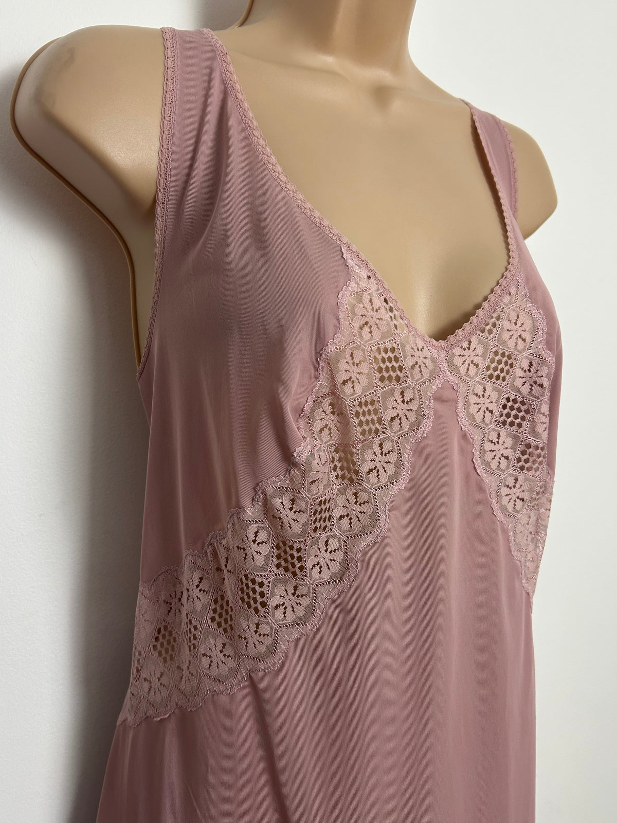 Vintage 1960s NEW EDELWEISS Italy Size 16 Pale Dusky Pink Nylon Slip