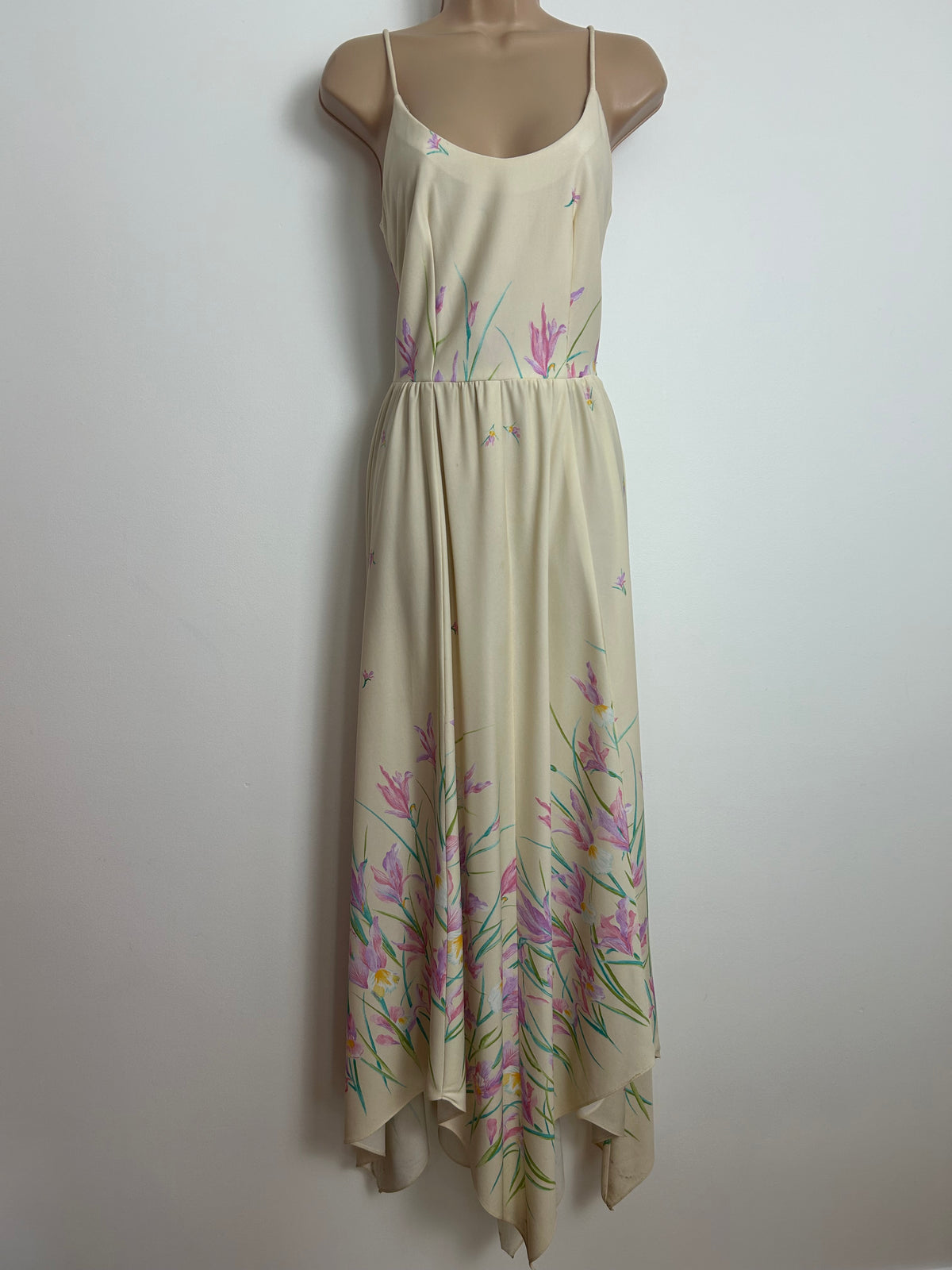 Vintage 1970s Size 6-8 Cream & Pink Iris Print Strappy Handkerchief Hem Summer Maxi Dress