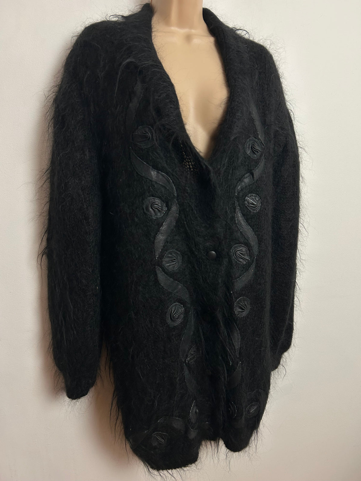 Vintage 1980s One Size Up To 16/18 Black Mohair Faux Leather Applique Fully Lined Cardigan