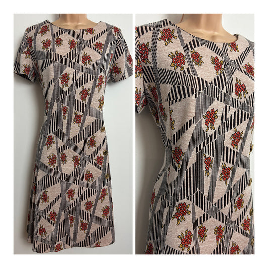 Vintage 1960s ELI MODELLE Size 12 Beige Brown & Red Stripe & Floral Print Mod Shift Dress