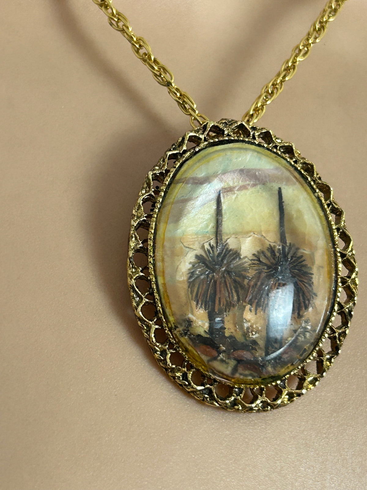Vintage 1950s RARE Handcrafted Australian Paperbark Miniature Picture Pendant & Necklace By G. Metcalfe