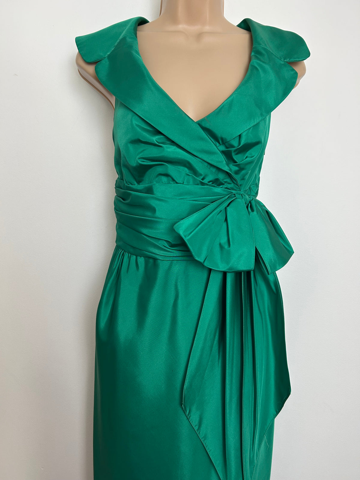 Vintage 1980s FRANK USHER Size 10/12 Emerald Green Shawl Collar Bow Detail Cocktail Dress