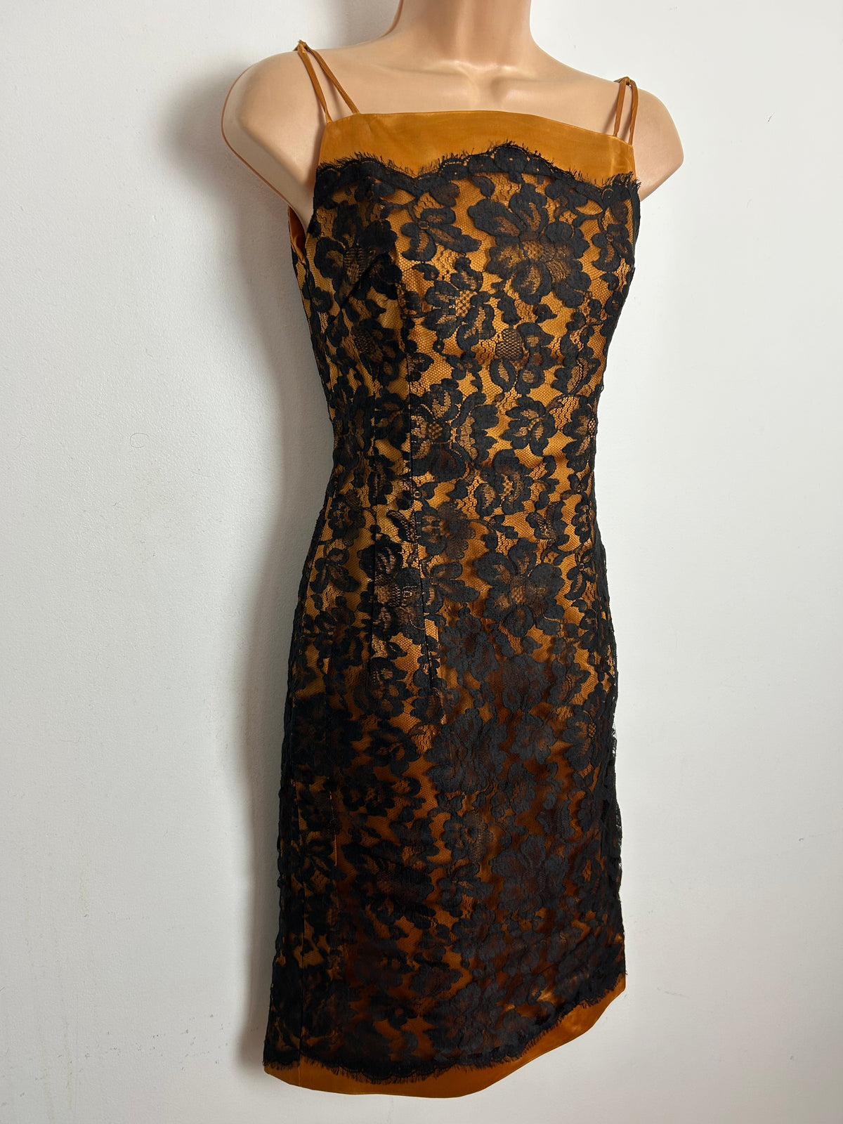 Vintage 1960s Size 6 Black & Dark Orangey Gold Lace Double Strap Fitted Wiggle Cocktail Party Dress
