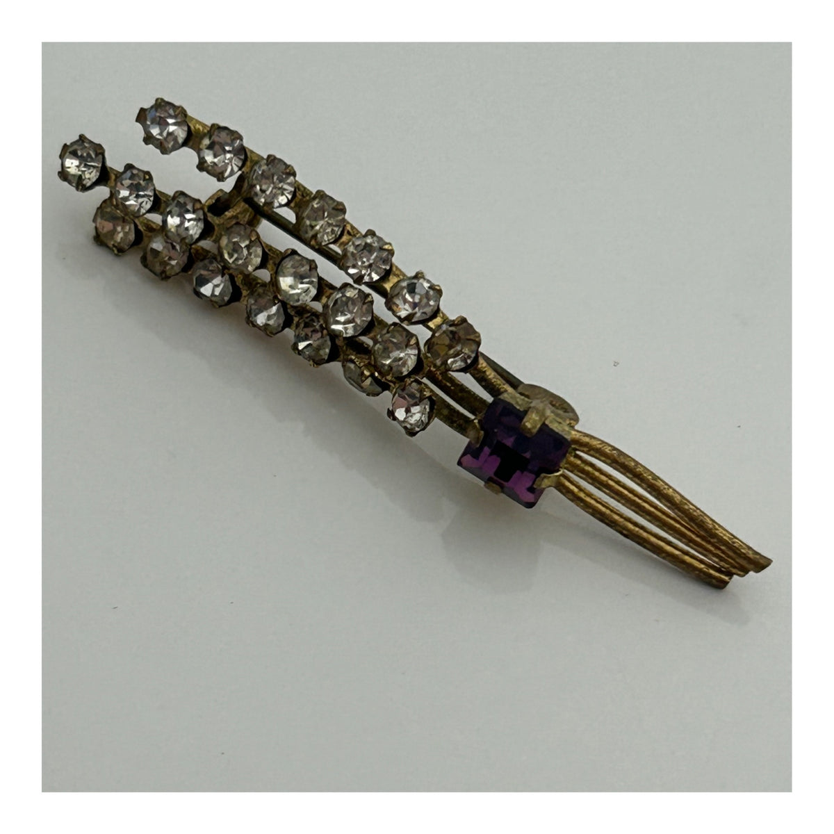 Vintage 1940s 1950s Gold Tone Base Metal Diamante & Purple Stone Set Foliage Pin Brooch