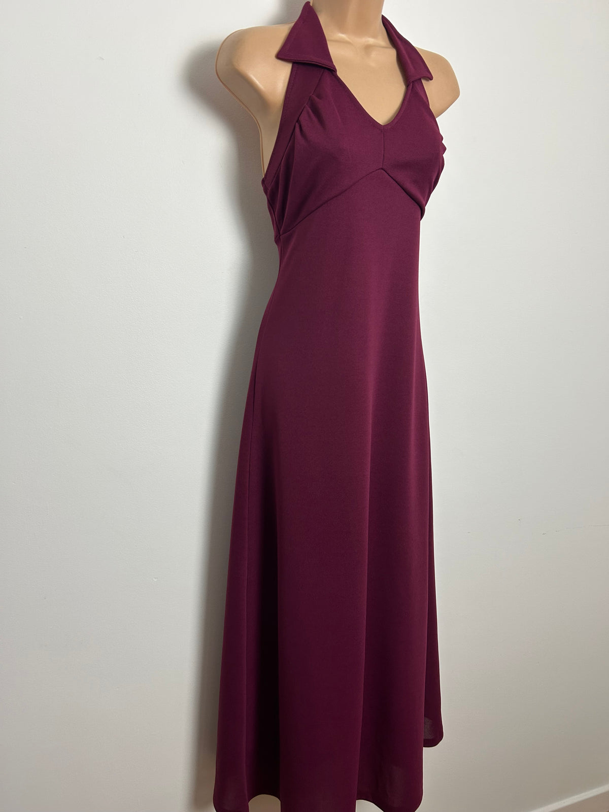 Vintage 1970s MISS DEVONSHIRE Size 6-8 Burgundy Collared Halter Neck Open Back Maxi Dress