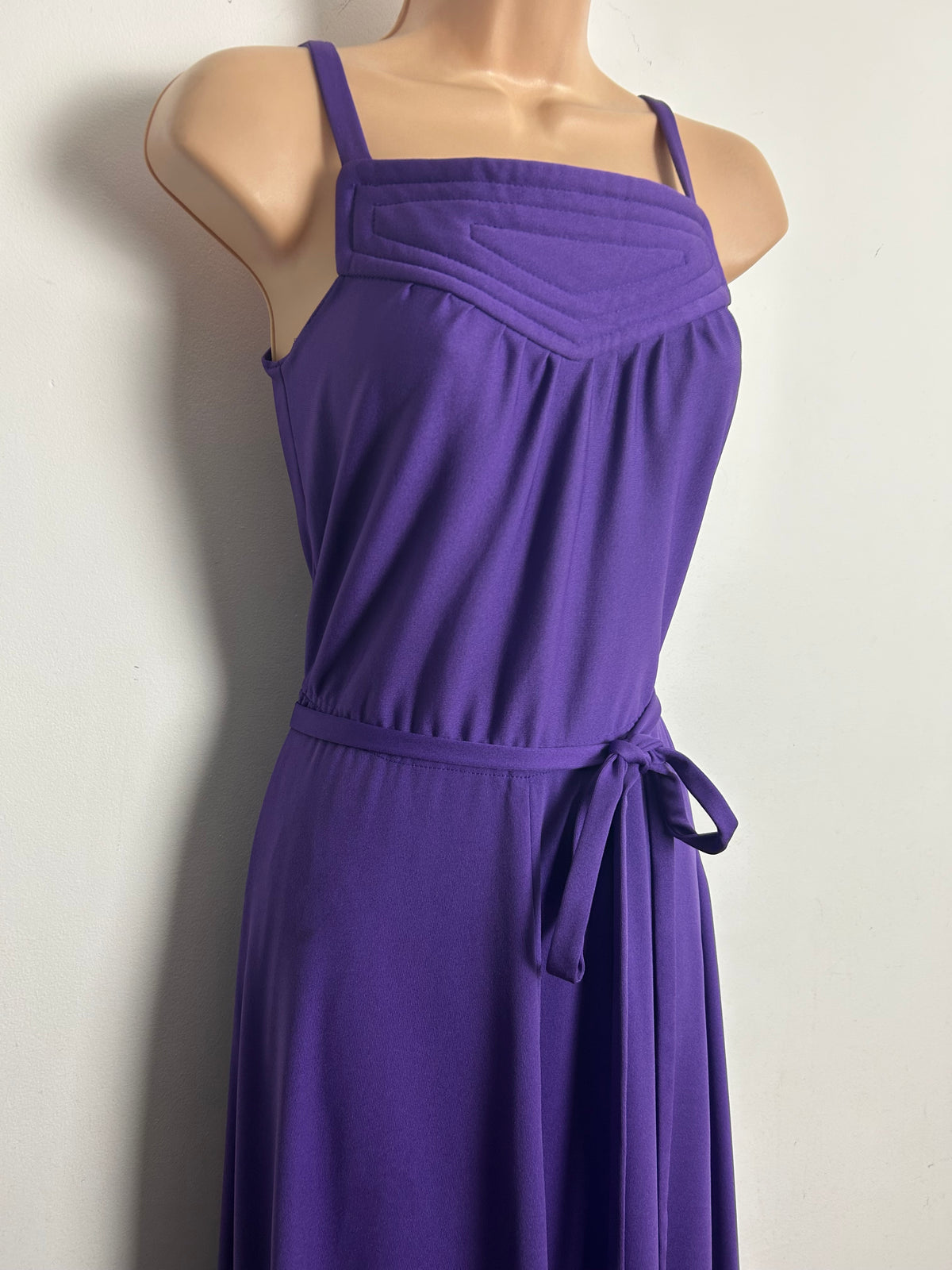 Vintage 1970s Size 6-8 Purple Sleeveless Stitch Panel Detail Maxi Dress