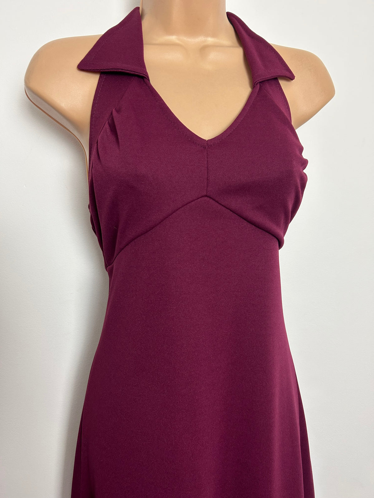 Vintage 1970s MISS DEVONSHIRE Size 6-8 Burgundy Collared Halter Neck Open Back Maxi Dress