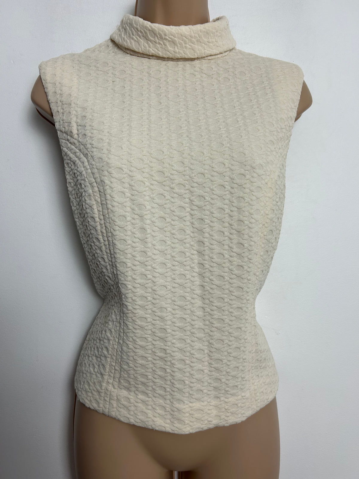 Vintage Late 1960s Early 1970s ST MICHAEL Size 10 Cream Crimplene Textured Mod Top