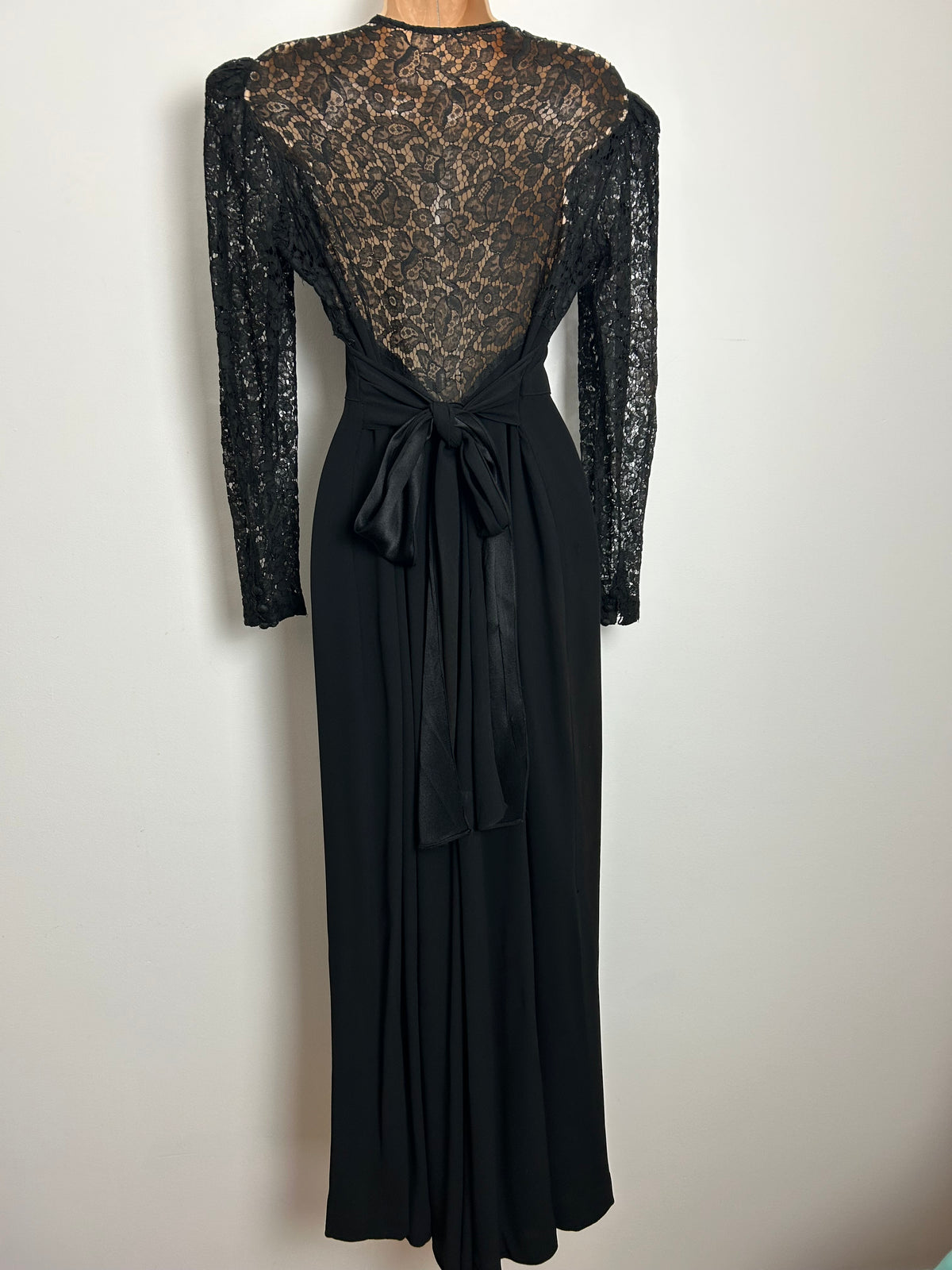 Vintage 1930's 1940's Size 14 STUNNING Black Lace & Satin Backed Rayon Evening Occasion Gown