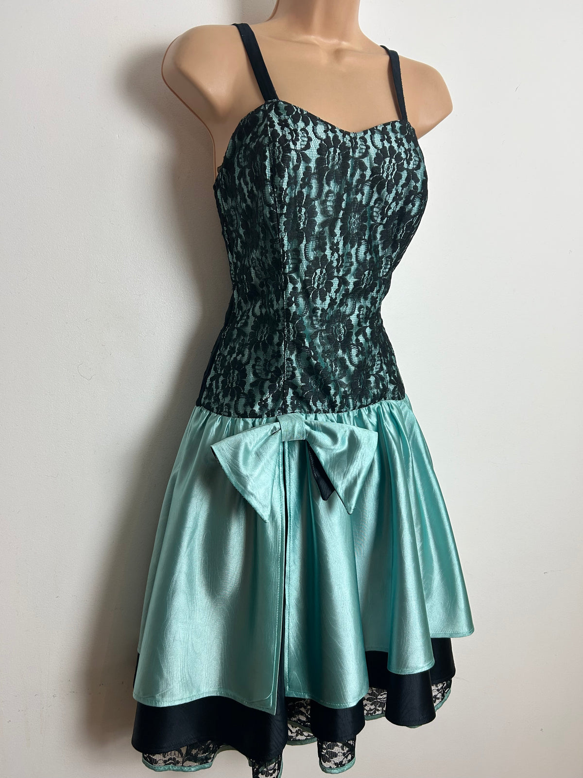 Vintage 1980s C&A Size 8-10 Black & Pale Blue Lace Bow Detail Party Prom Evening Dress