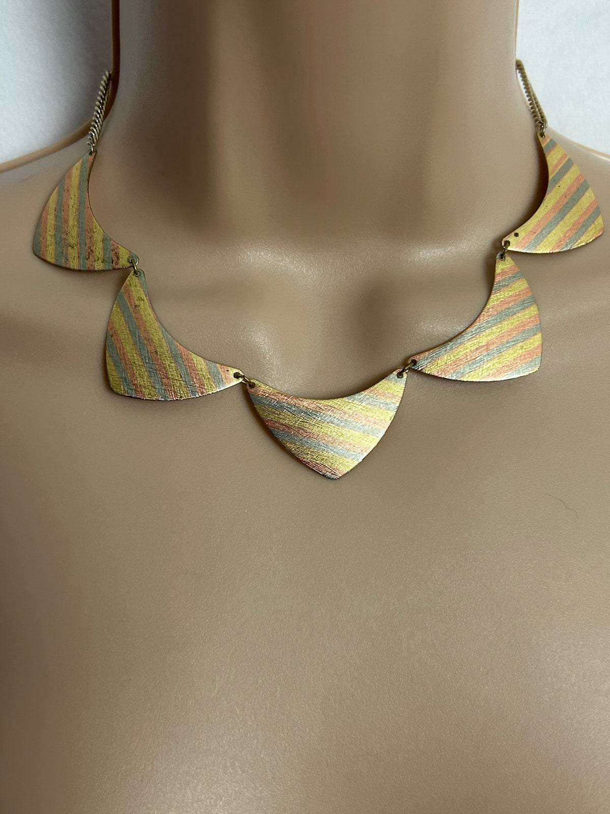 Vintage Gold Tone Stripe Panel Design Choker Necklace