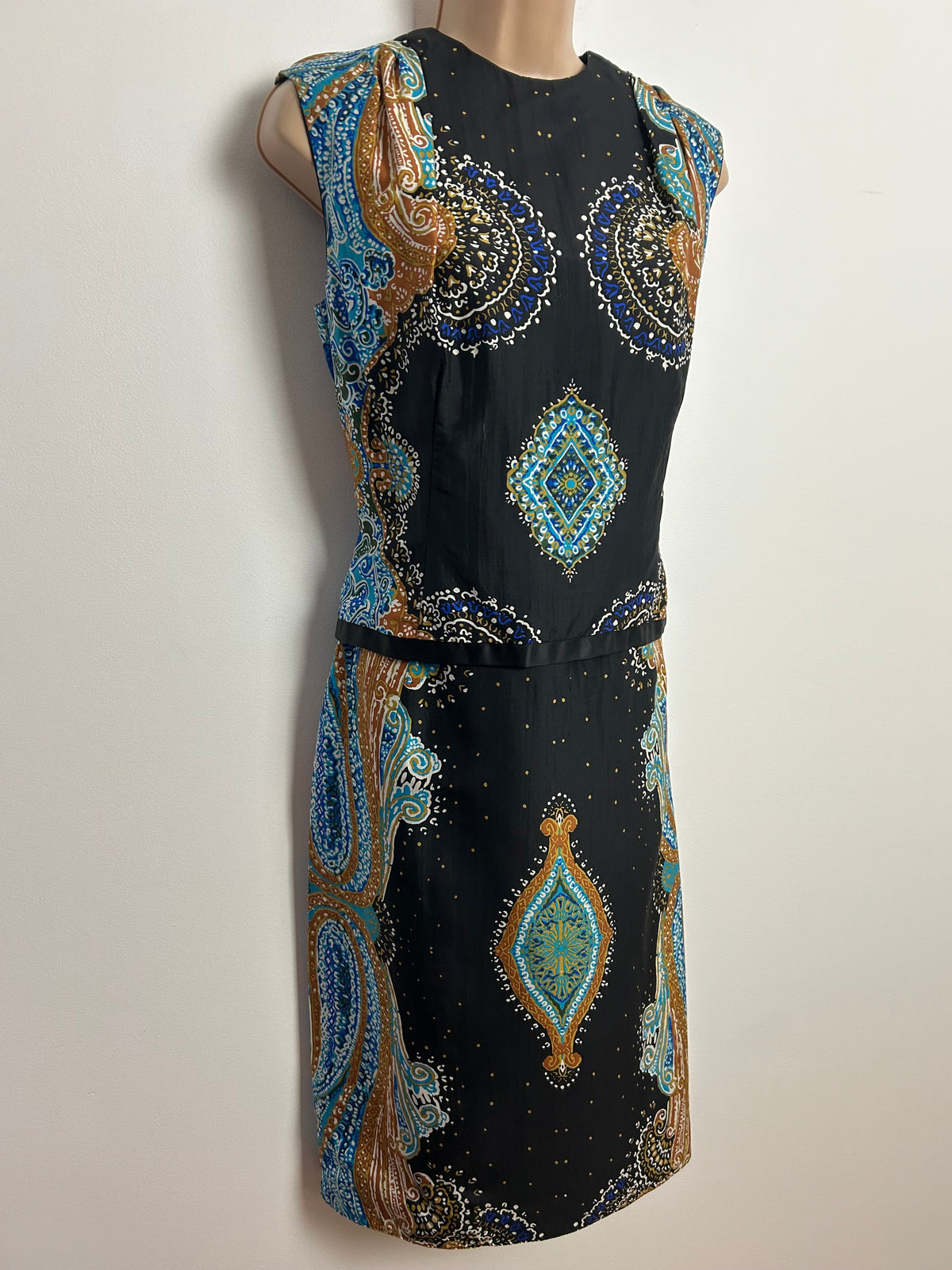 Vintage 1960s SWISS CHALET OF DIDSBURY UK Size 10 Black Brown & Blue Abstract Print Double Layered Silk? Dress