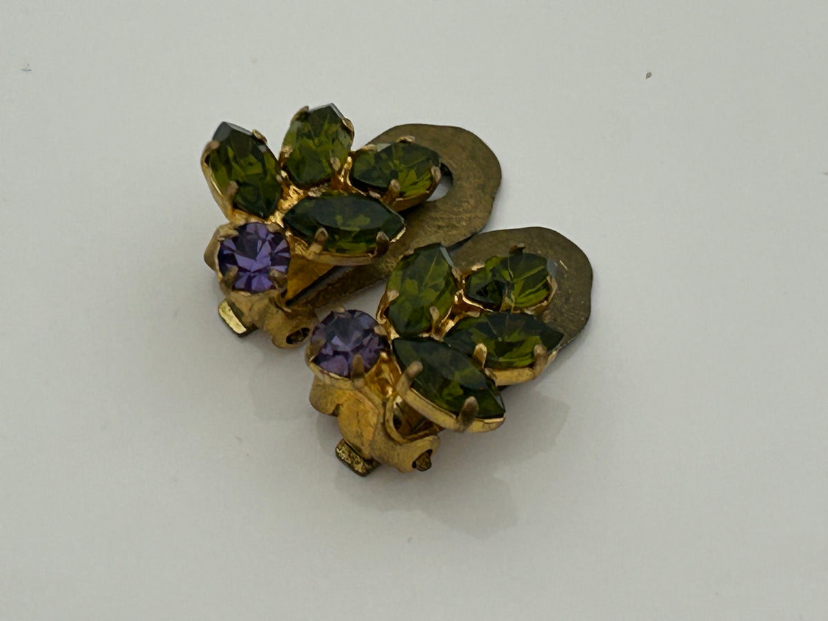 Vintage 1960s Pretty Gold Tone Green & Purple Set Leaf Style Clip On Earrings