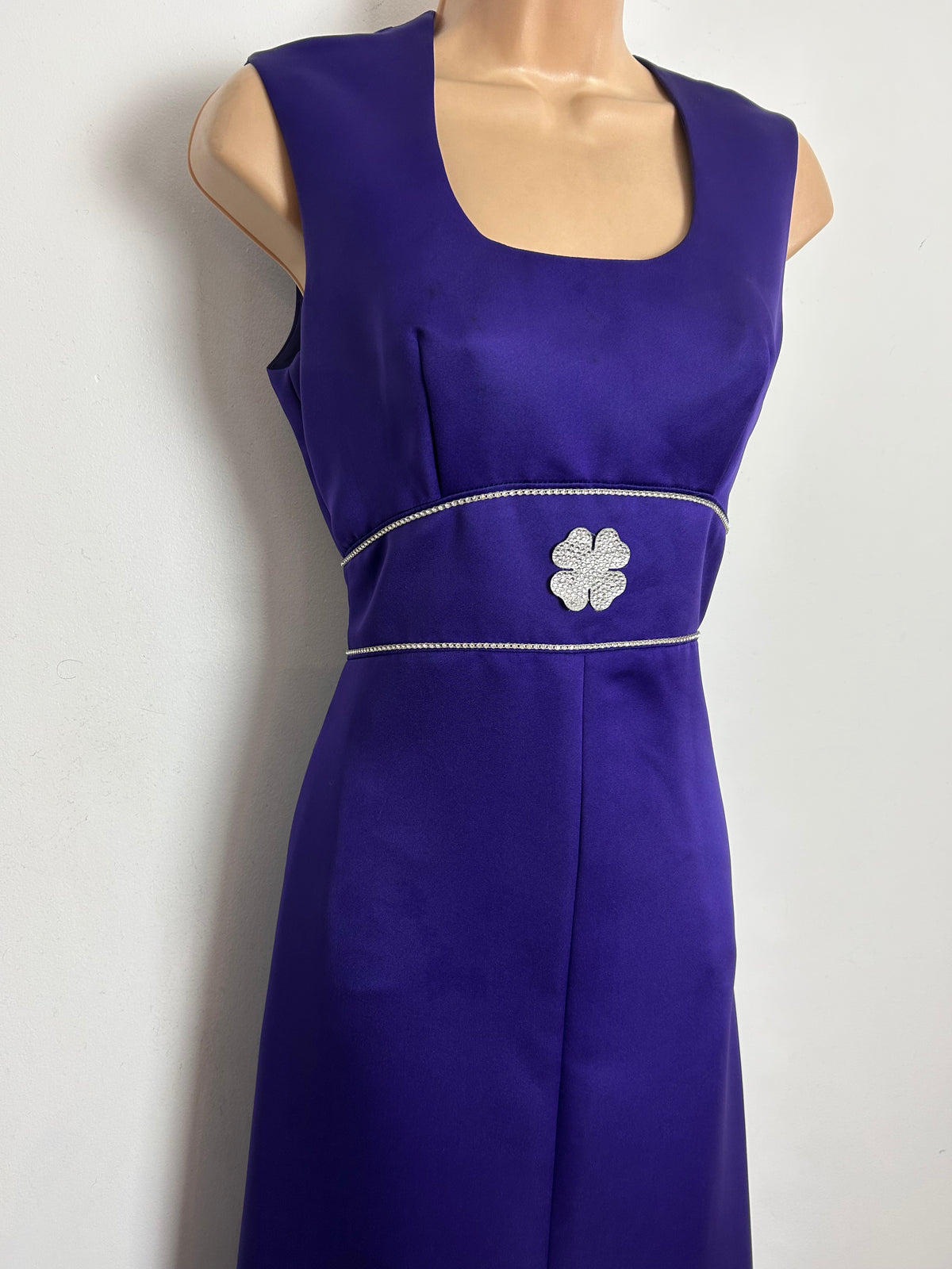 Vintage 1970s CANDA INTERNATIONAL Size 8 Purple Diamante & Flower Applique Detail Evening Occasion Maxi Dress