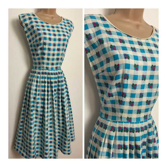 Vintage Late 1950s/Early 1960s Size 8 Blue & White & Pink Check & Floral Print Cotton Pleated Summer Day Dress