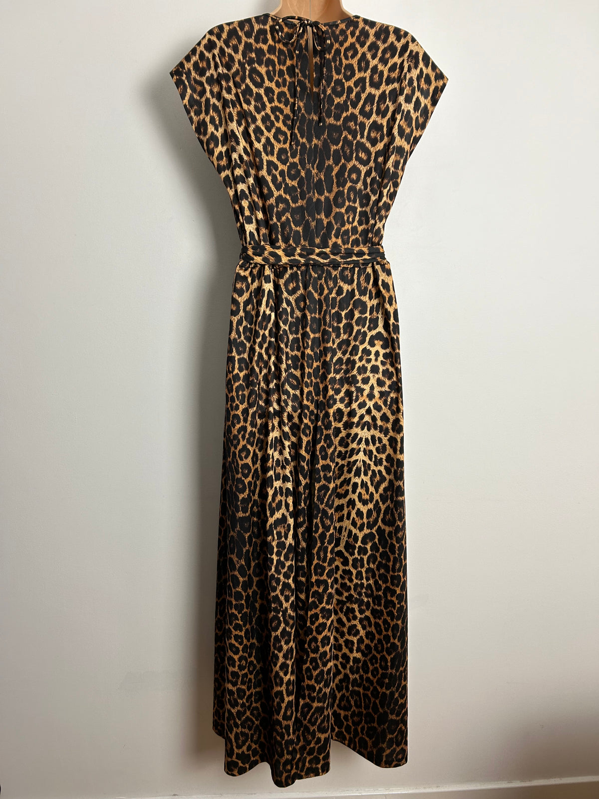 Vintage Early 1980s UK Size 14-16 Black & Tan Leopard Print Cap Sleeve Belted Split Panel Maxi Dress