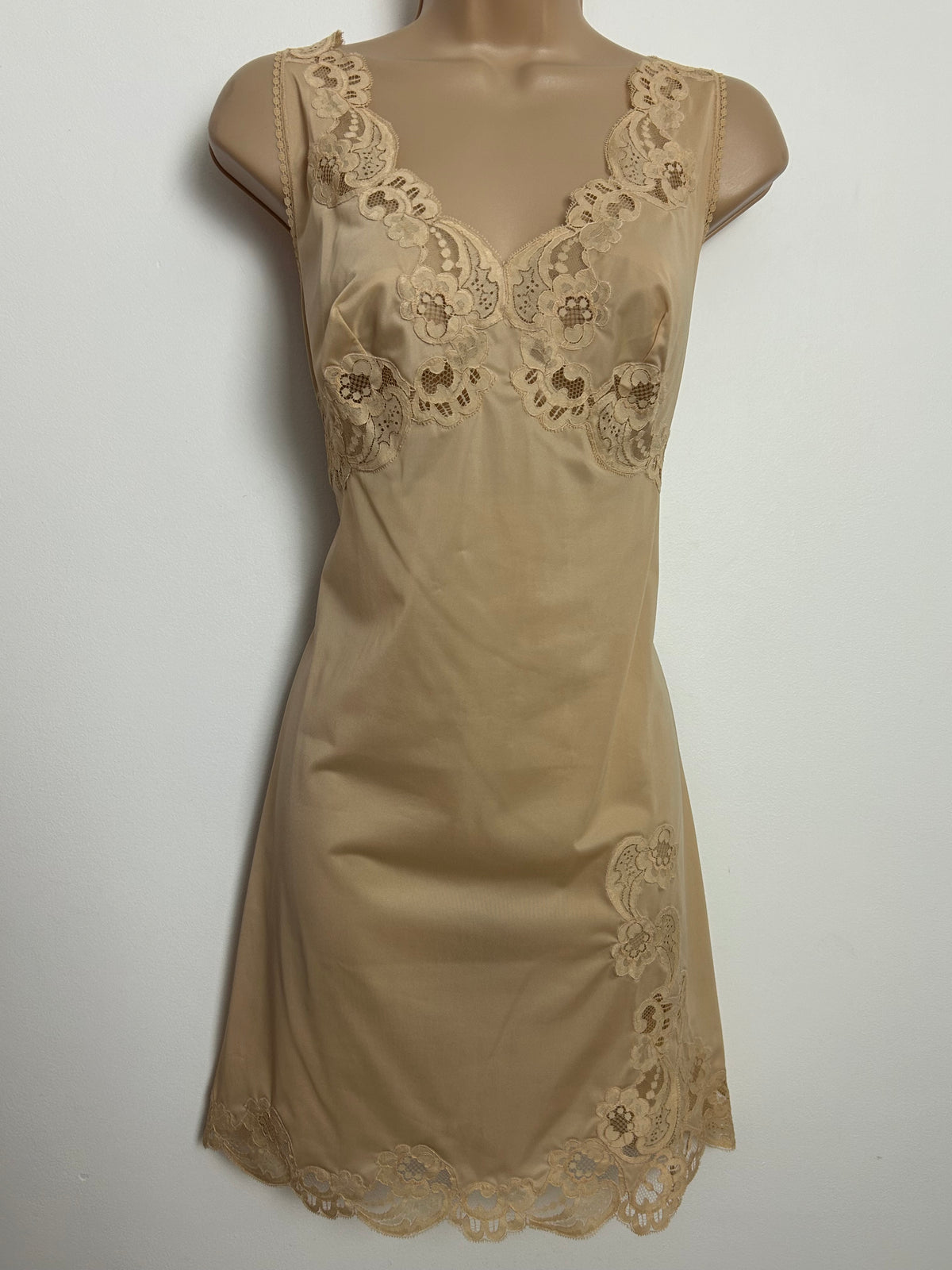 Vintage 1960s Size 12 Nude Beige Lace Trim Nylon Slip
