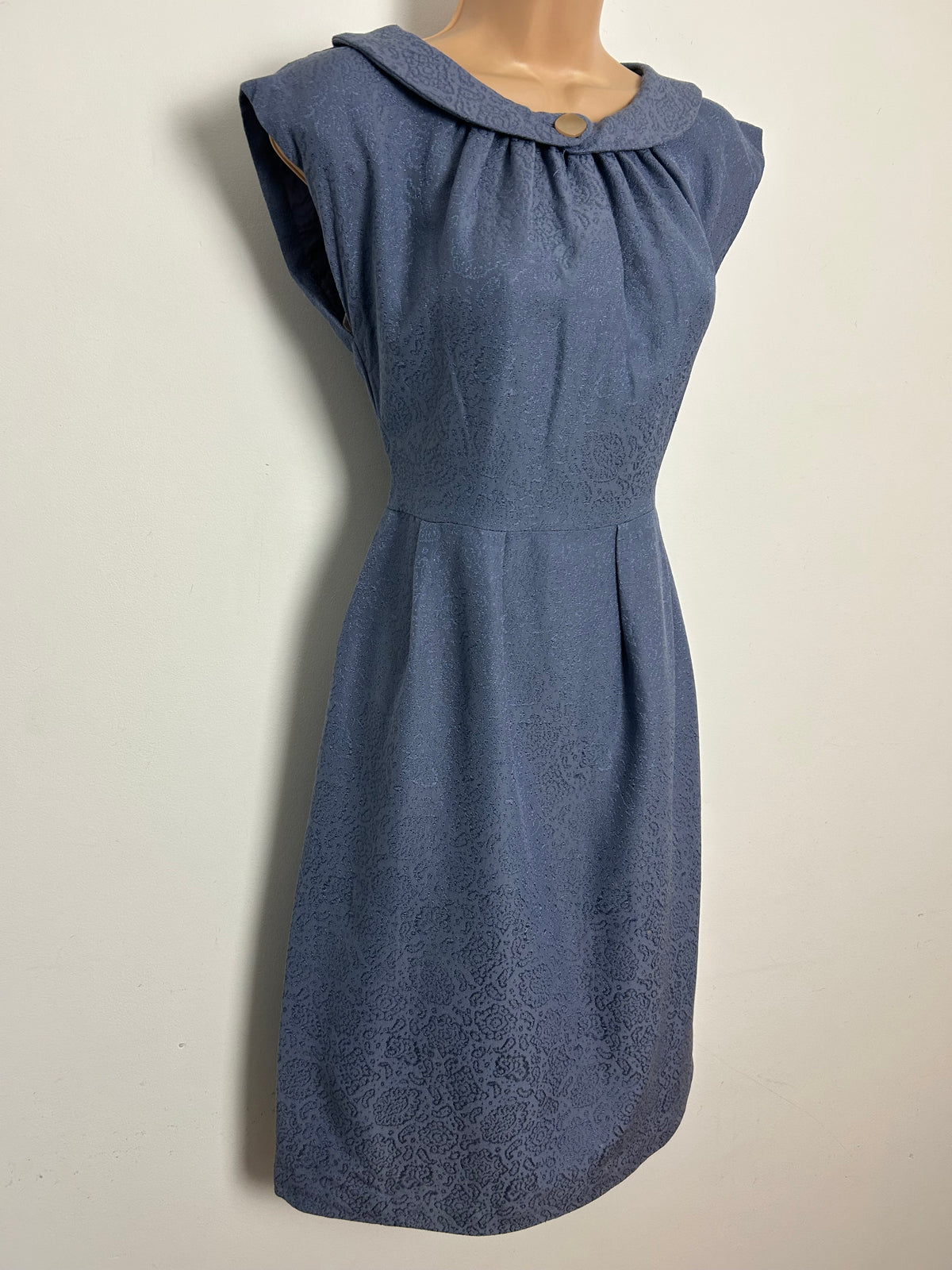 Vintage 1950s Size 8 Dusky Blue Jacquard Wiggle Dress