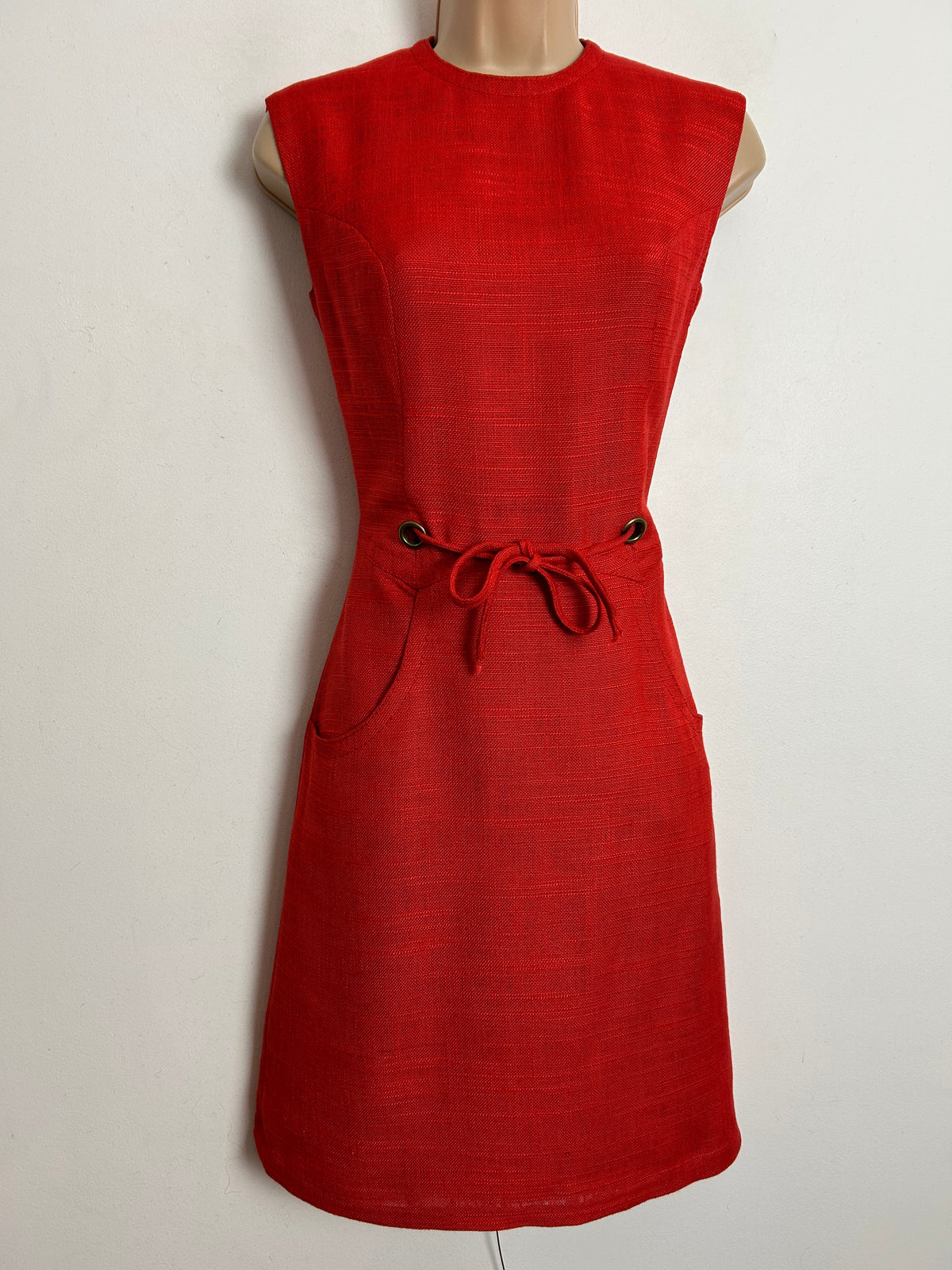 Vintage 1960s UK Size 8 Red Woven Viscose Sleeveless Tie Waisted Mod Shift Dress
