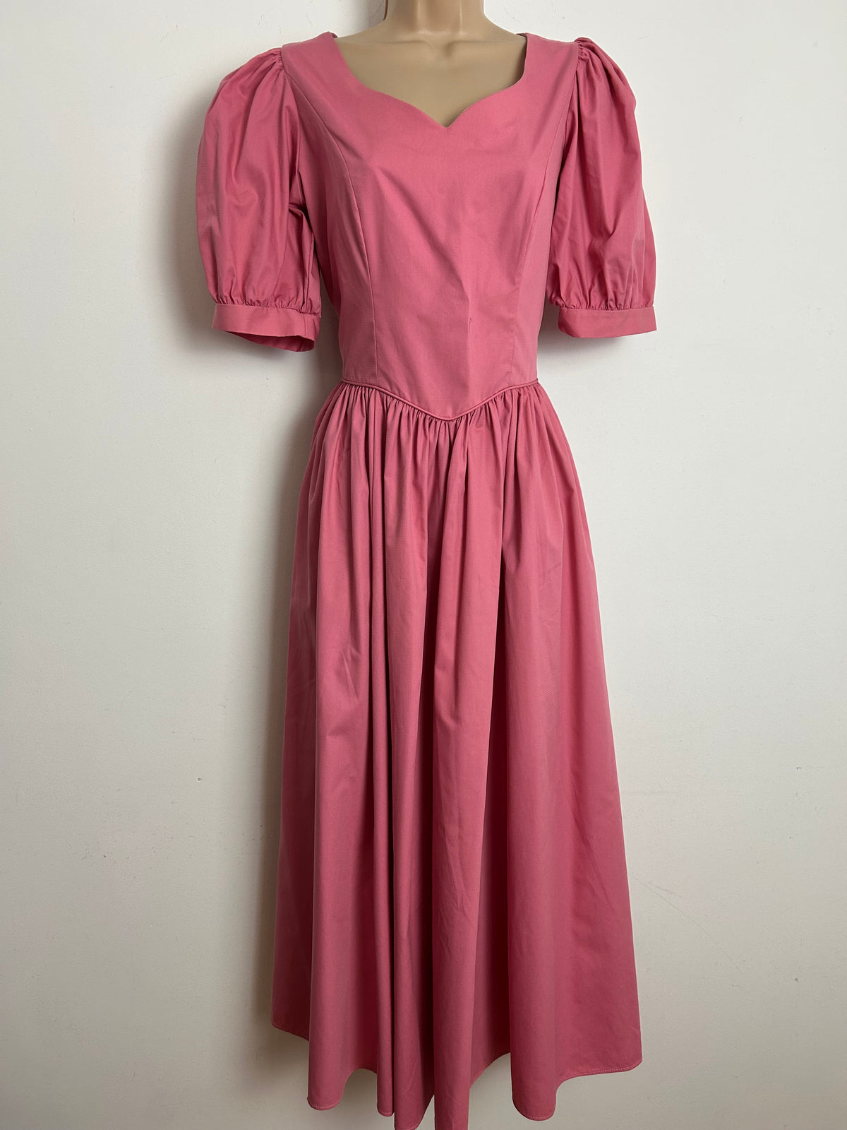 Vintage 1980s LAURA ASHLEY Size 12 (14 On Label) Salmon Pink Open Bow Back Dress