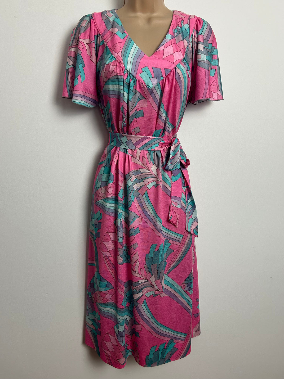 Vintage Late 1970s Made In Italy Size 12-14 Pink Mint & Lilac Abstract Geo Print Belted Dress