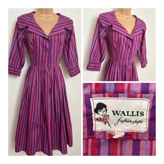 Vintage LATE 1950s WALLIS FASHION SHOPS Size 8 Purple Pink Lilac & Dark Red Stripe Cotton Wide Collar Dress
