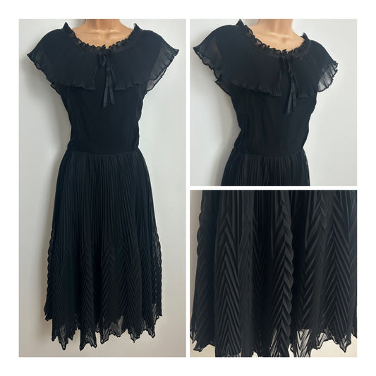 Vintage Early 1970s Size 14 Black Plisse Pleated Cape Collar Pleated 1940s Revival Dress