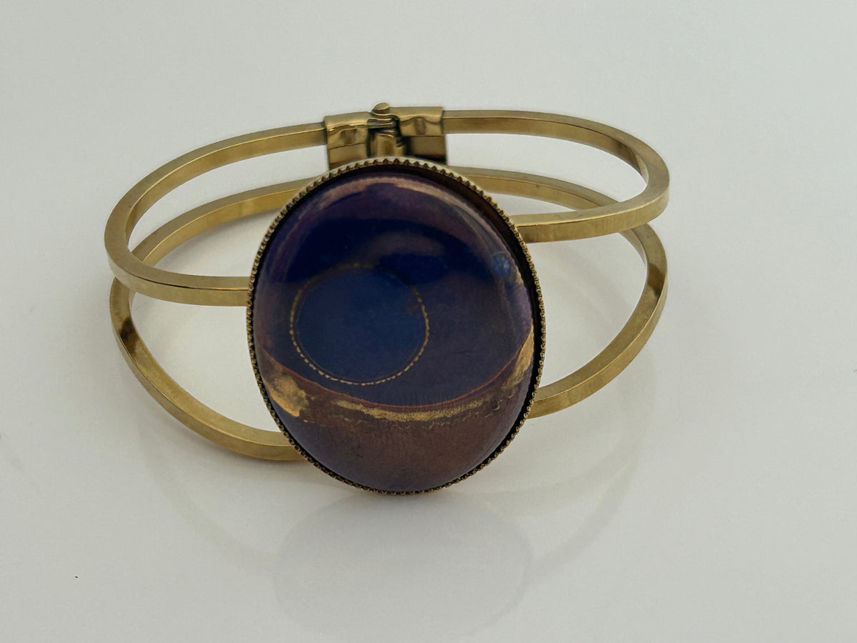 Vintage Gold Tone & Purple Hinged Cuff Style Bracelet/Bangle