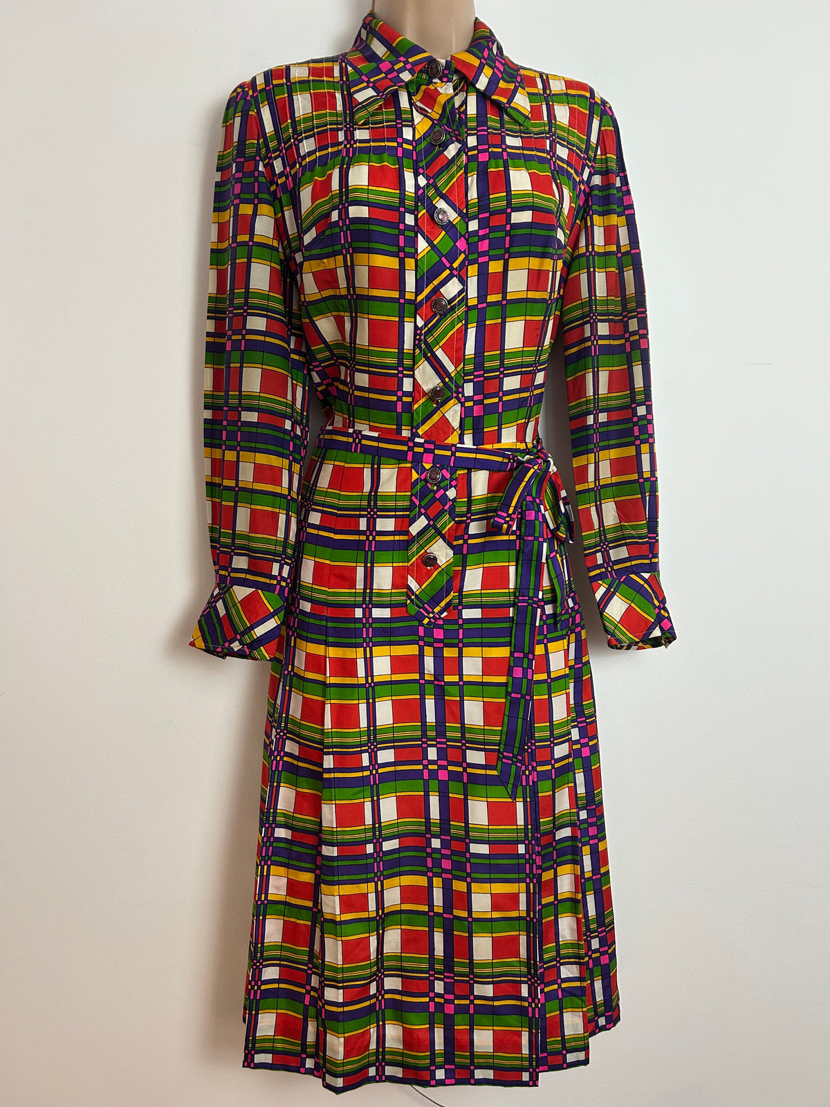 Vintage 1970s Size 12 Red Green Purple White & Yellow Check Stripe Print Belted Pleated Dagger Collar Dress