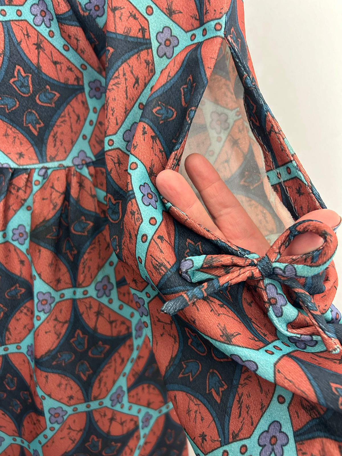 Vintage 1970s UK Size 12-14 Rust Brown Teal & Turquoise Abstract Print Long Split Sleeve Maxi Dress