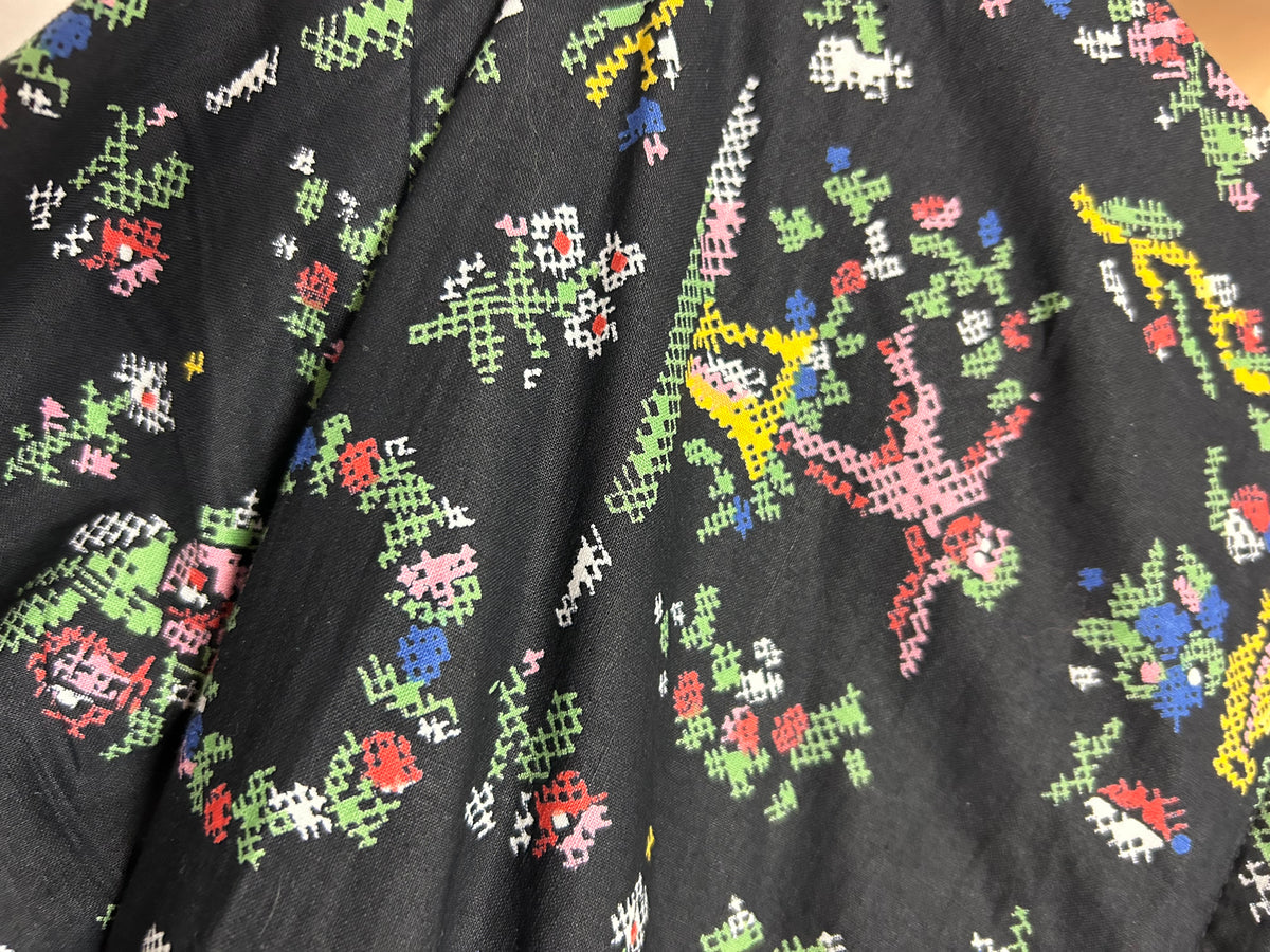 Vintage 1950s UK Size 12 Black Red Green Yellow Pixelated Folk Print Cotton Pleated Day Dress