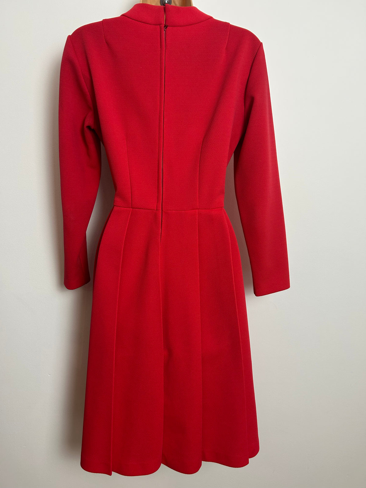 Vintage 1960s RICHARD STUMP Size 8 Raspberry Pinky Red Long Sleeve Pleated Mod Dress