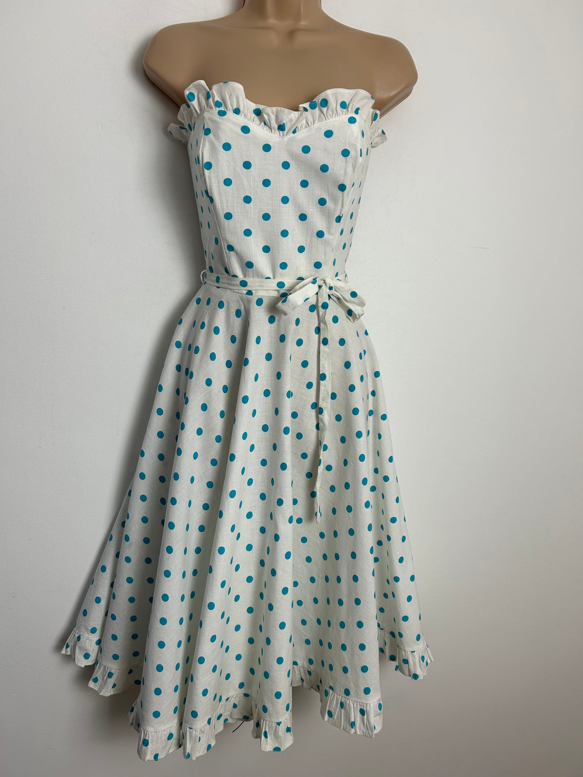 Vintage Early 1980s MUSHROOM LTD Size 6-8 White & Blue Polka Dot Strapless Boned Summer Rockabilly Style Dress