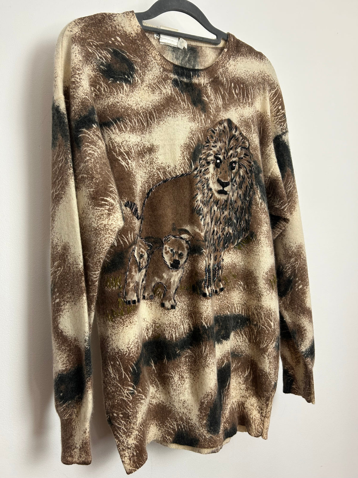 Vintage 1990s LA MONTE Italian Size M Brown Bead Applique Lion & Lion Cubs Lambswool Mix Jumper
