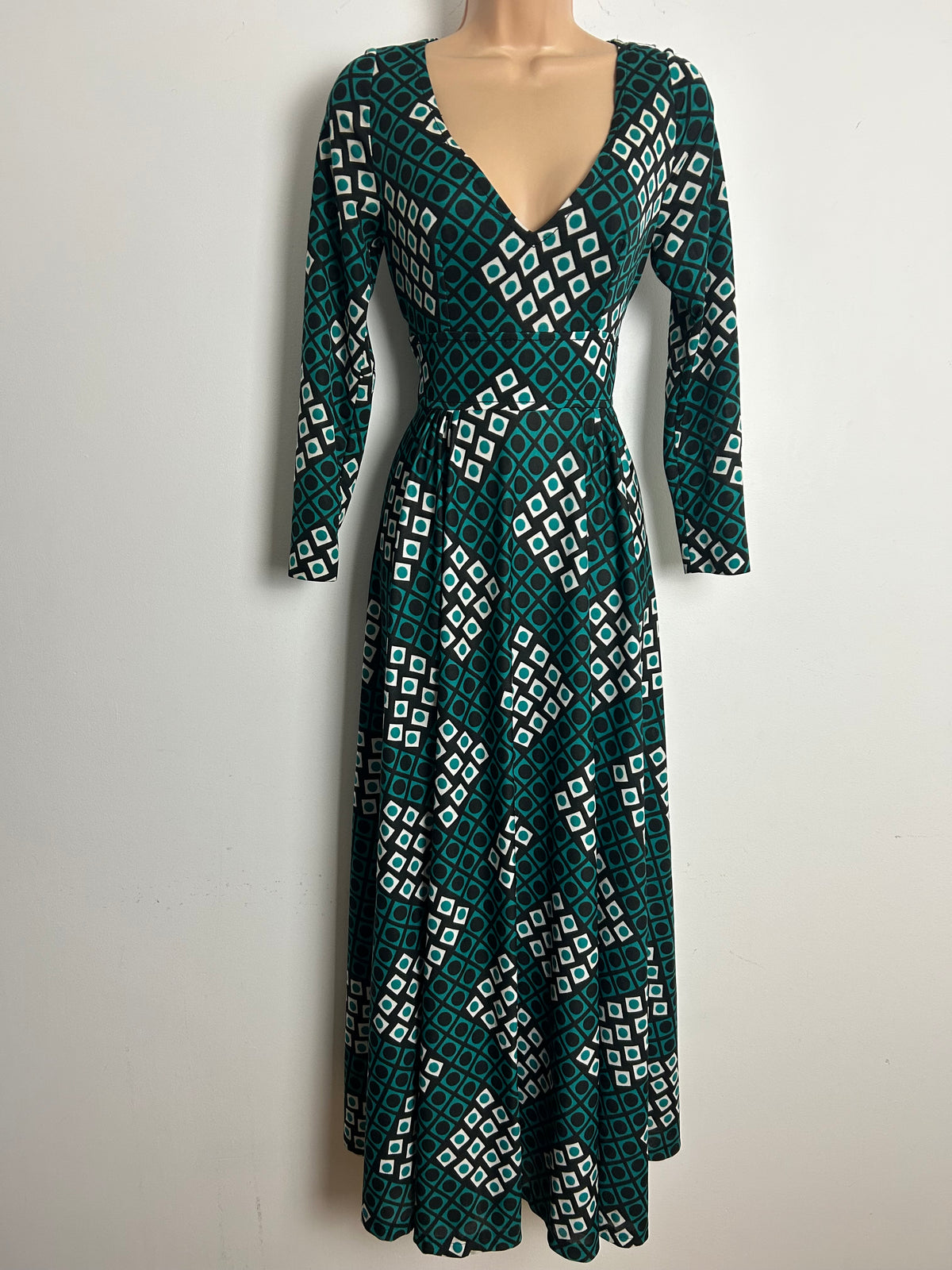Vintage 1970s LEROSE Size 8 Black Teal & White Diamond & Spot Print Long Sleeve Maxi Dress