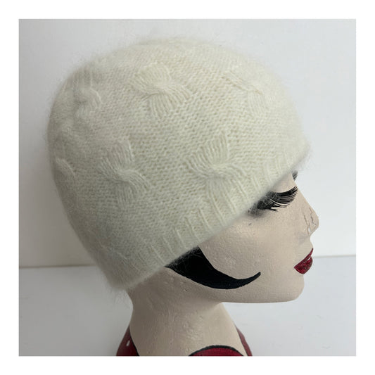 Vintage Cream Wool & Angora Mix Chunky Knit Beanie Style Hat