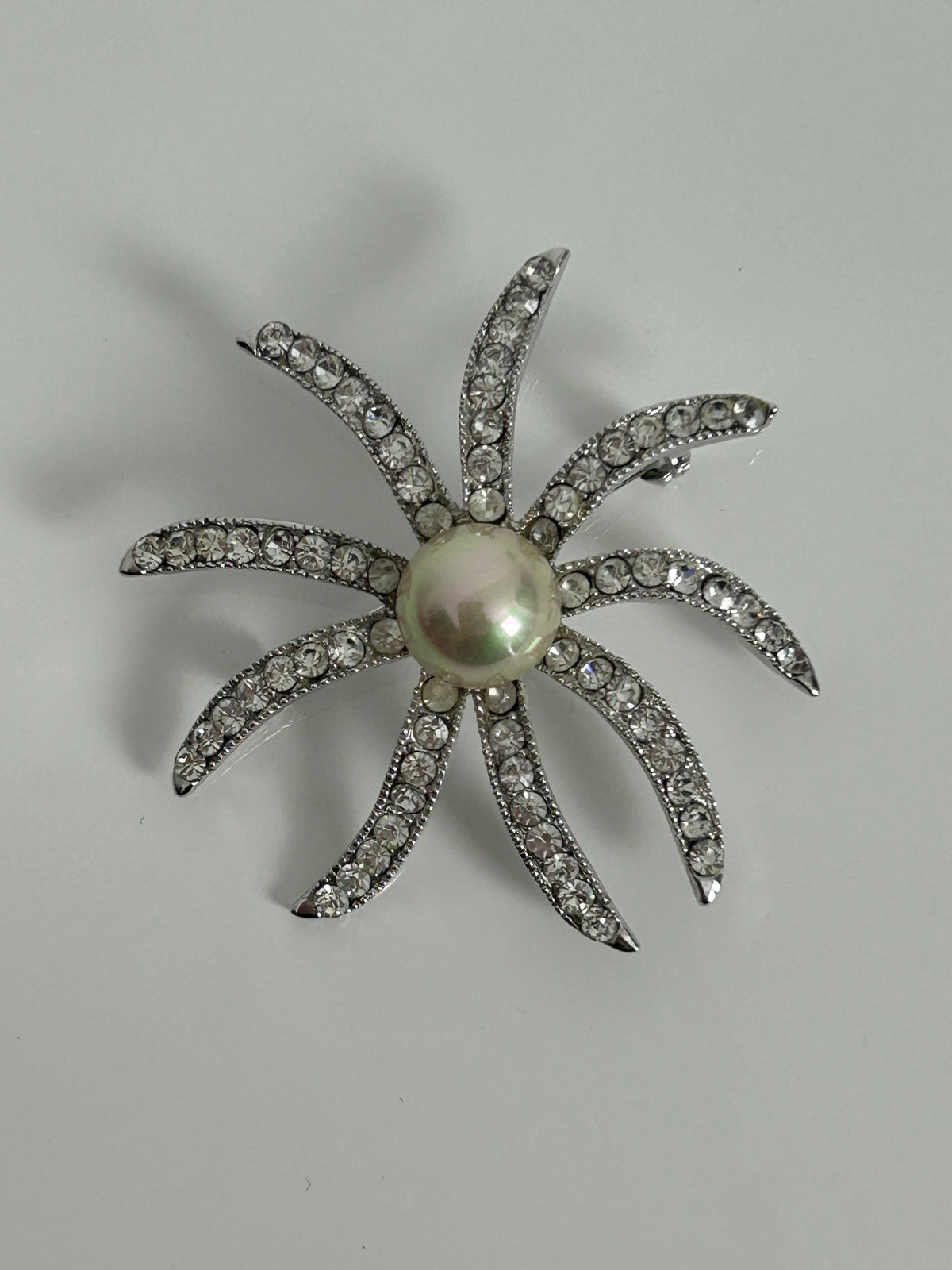 Vintage Early 1960s Silver Tone Paste Diamante Set Stylised Starburst Floral Cocktail Brooch