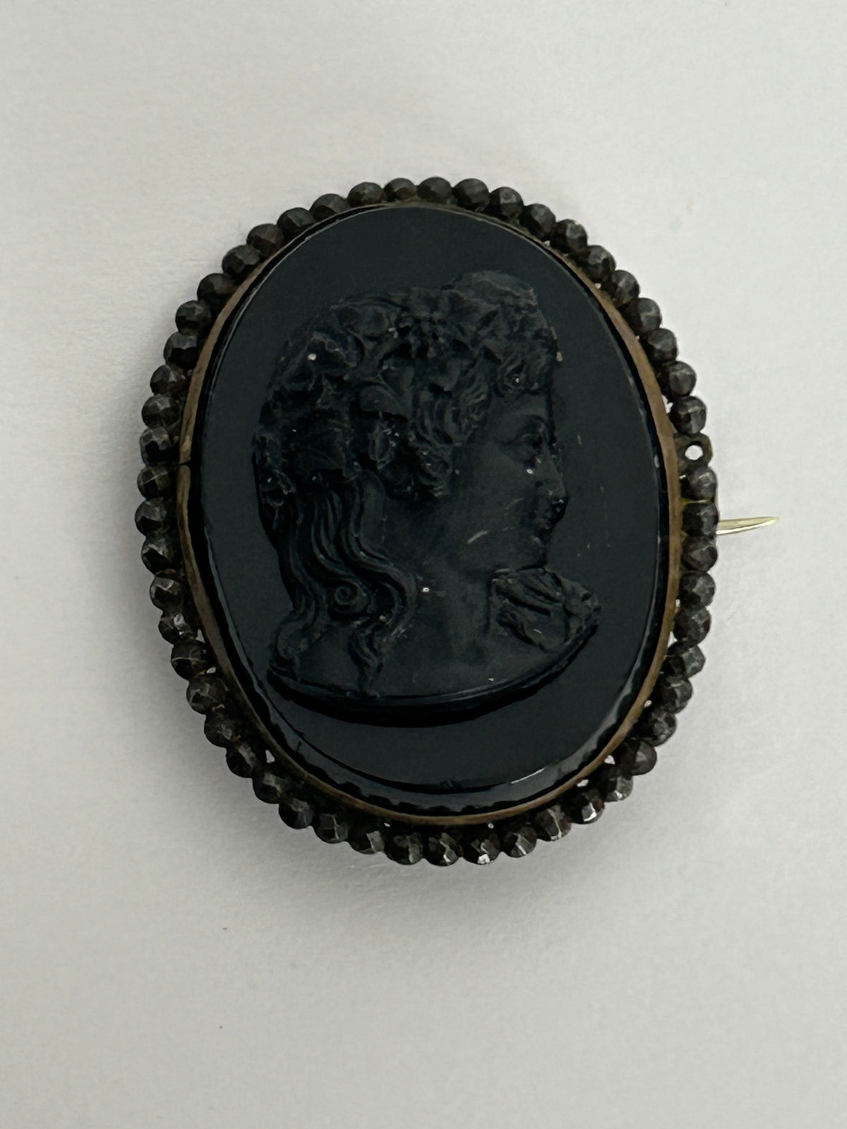 Antique Victorian Pinchbeck & Jet Mourning Cameo Brooch