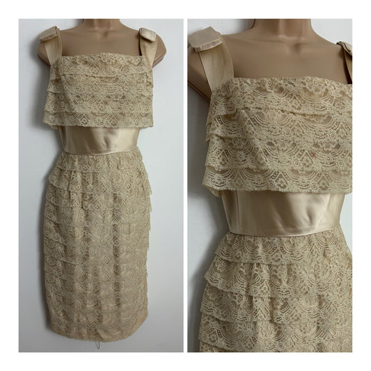 Vintage Early 1960s HEIRESS Size 8-10 Gorgeous Cream Satin & Lace Tiered Fitted Wiggle Occasion Dress
