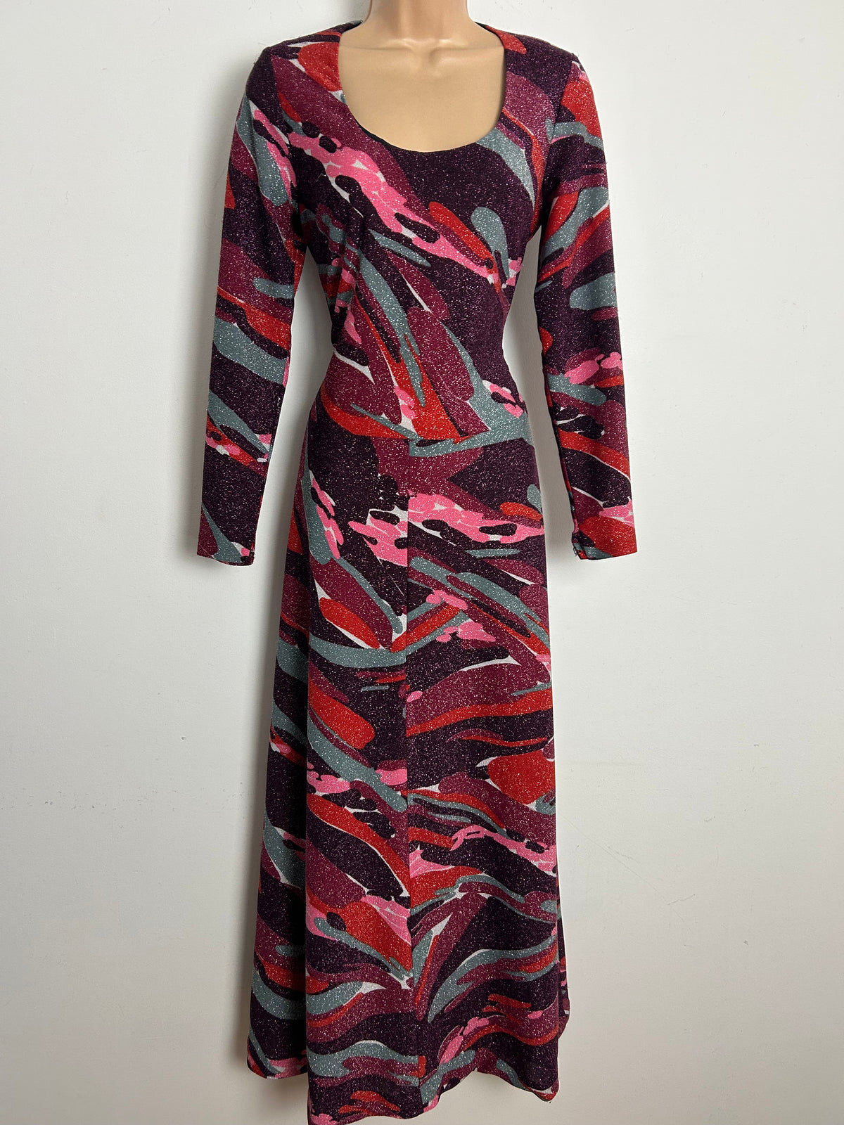 Vintage 1970s Size 10 Purple Maroon Pink & Red Abstract Print Lurex Occasion Maxi Dress