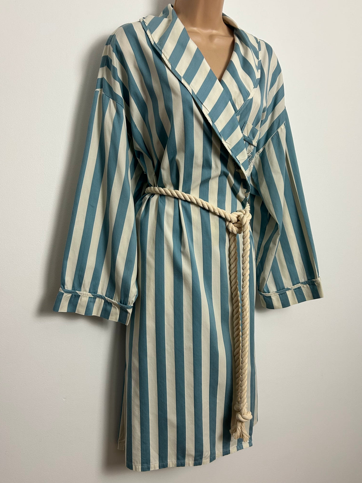 Vintage 1980s LAURA ASHLEY Size 12-14 Blue & White Stripe Cotton Dressing Gown
