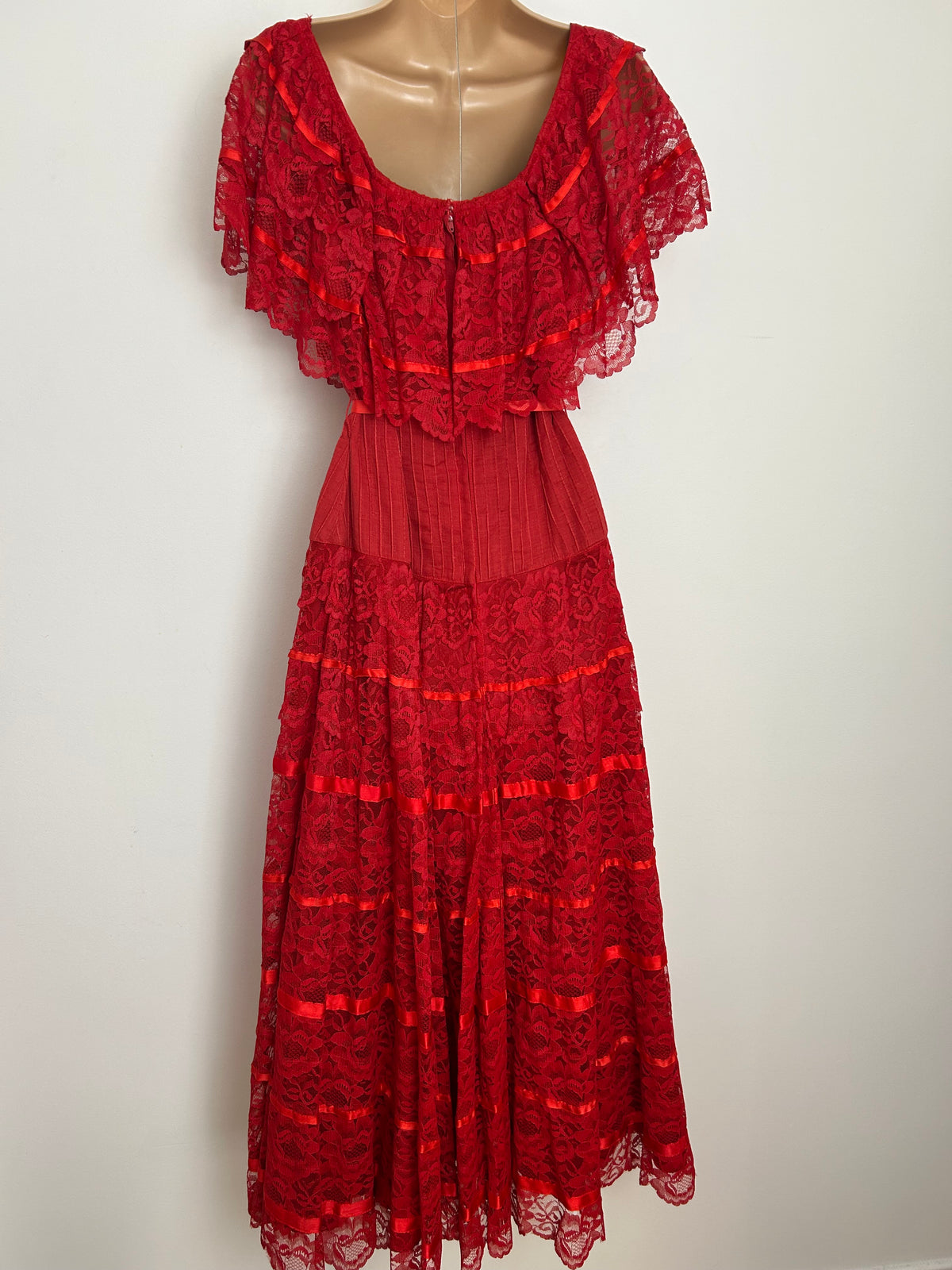 Vintage 1970s ROSA MEXICANO Size 10 Beautiul Red Cotton Pintuck & Lace Detail Mexican Maxi Dress