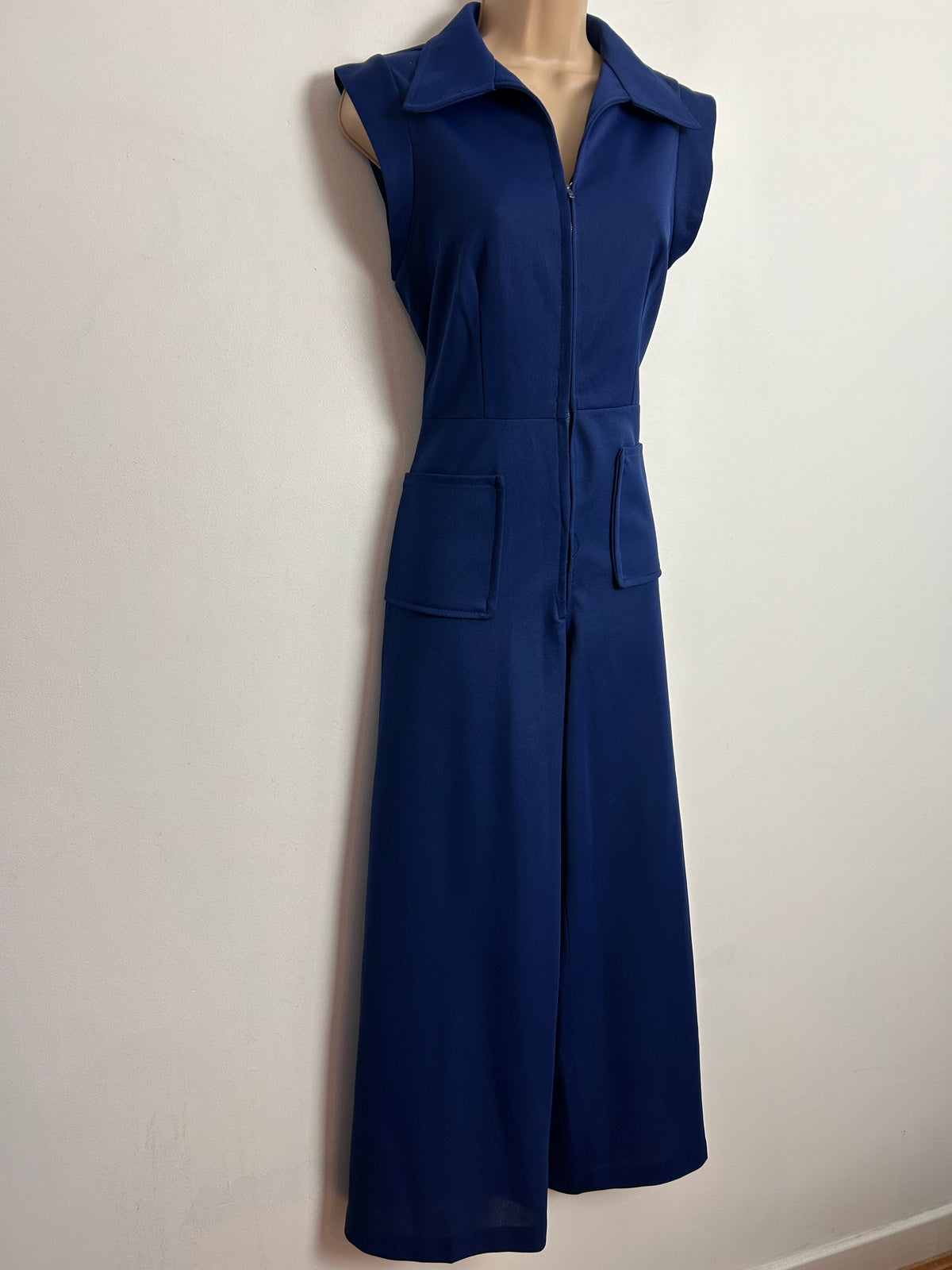 Vintage 1970s UK Size 8 Navy Blue Sleeveless Pocket Detail Wide Leg Zip Front Jumpsuit