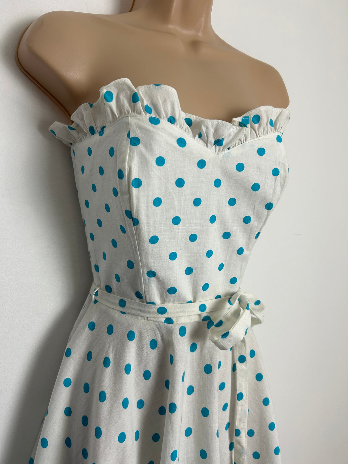 Vintage Early 1980s MUSHROOM LTD Size 6-8 White & Blue Polka Dot Strapless Boned Summer Rockabilly Style Dress